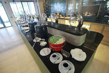 the quarter chaophraya by uhg