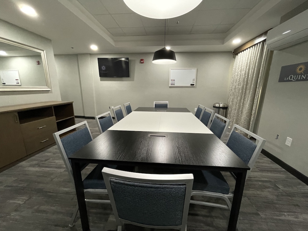 la quinta inn and suites by wyndham augusta fort eisenhower