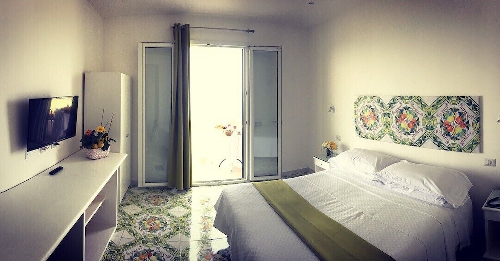 hotel villa pina antico francischiello