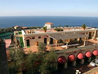 Hotel Villa Pina Antico Francischiello,Massa Lubrense>>Marina Di Puolo,3 star