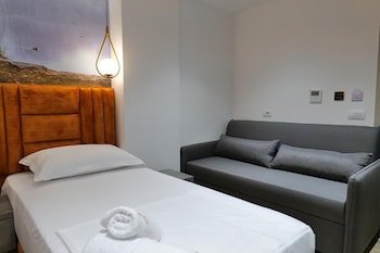 hotel eagle