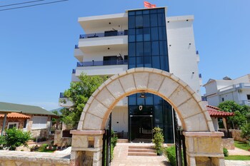 hotel eagle
