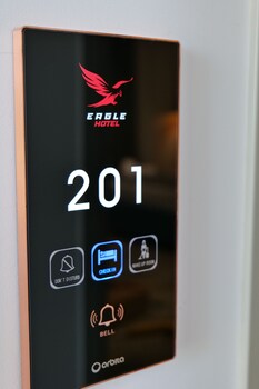 hotel eagle