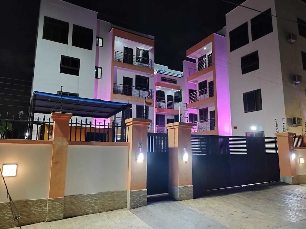 impeccable 1 bedroom furnished apartment in accra