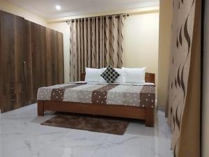 impeccable 1 bedroom furnished apartment in accra