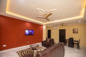 impeccable 1 bedroom furnished apartment in accra
