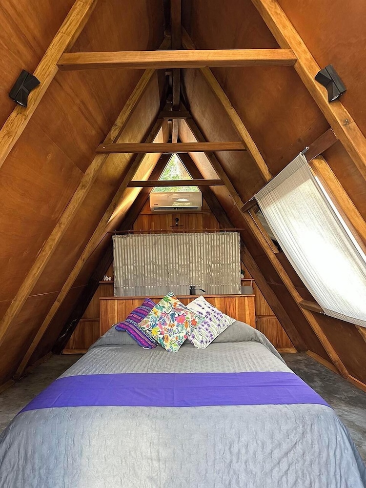 el buho lagoon bacalar