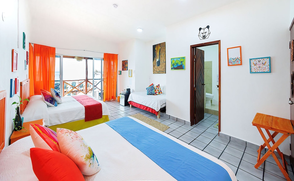 el buho lagoon bacalar