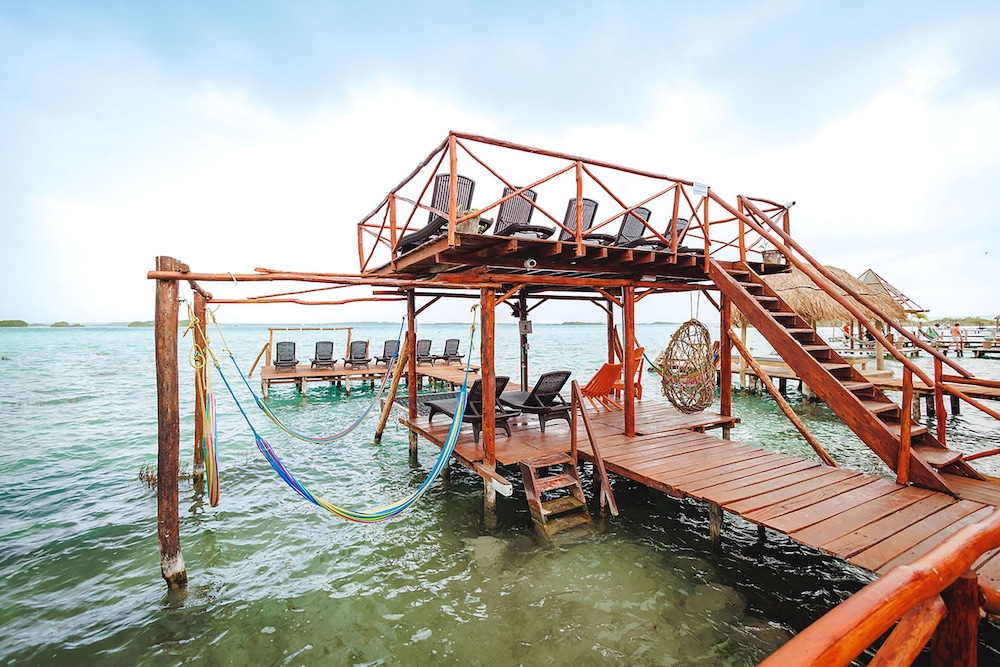 el buho lagoon bacalar