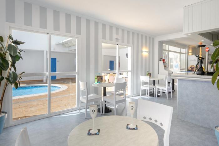 aparhotel vibra central city adults only