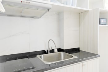 cozy stay and homey 2br vida view apartment