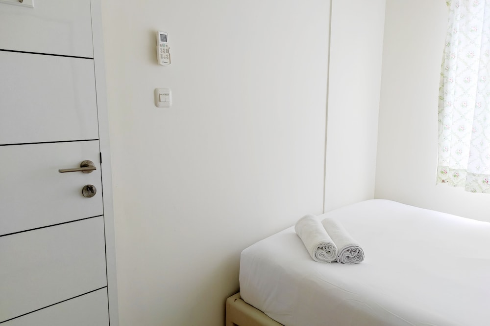 cozy stay and homey 2br vida view apartment