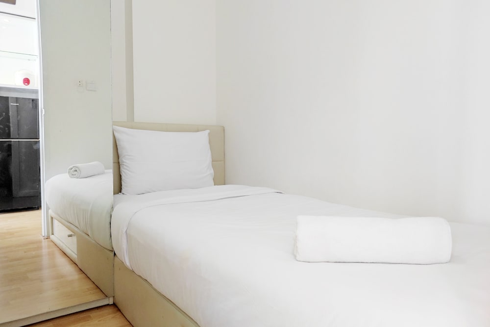 cozy stay and homey 2br vida view apartment