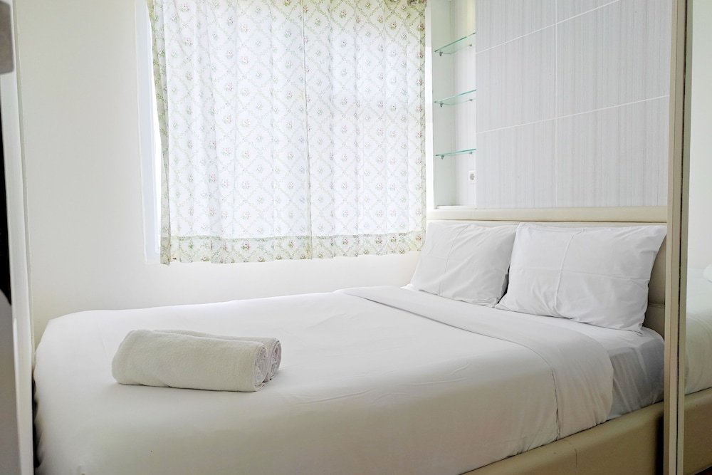 cozy stay and homey 2br vida view apartment