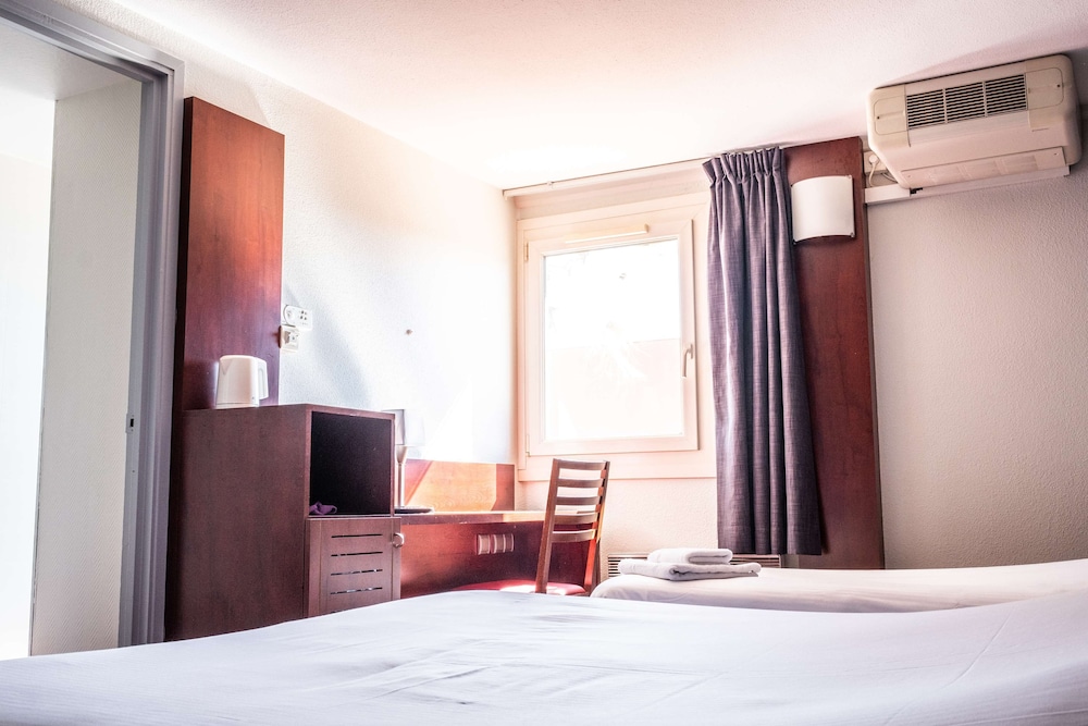 kyriad bordeaux lormont