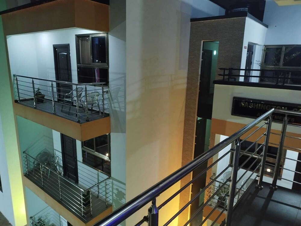 washington court apartments