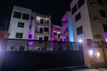 washington court apartments