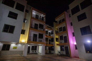 washington court apartments