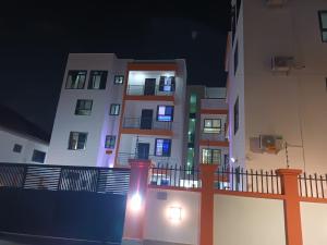 washington court apartments