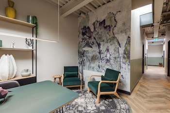 Badhuis Hotel,,2 star