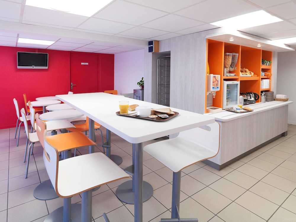 premiere classe bordeaux east lormont