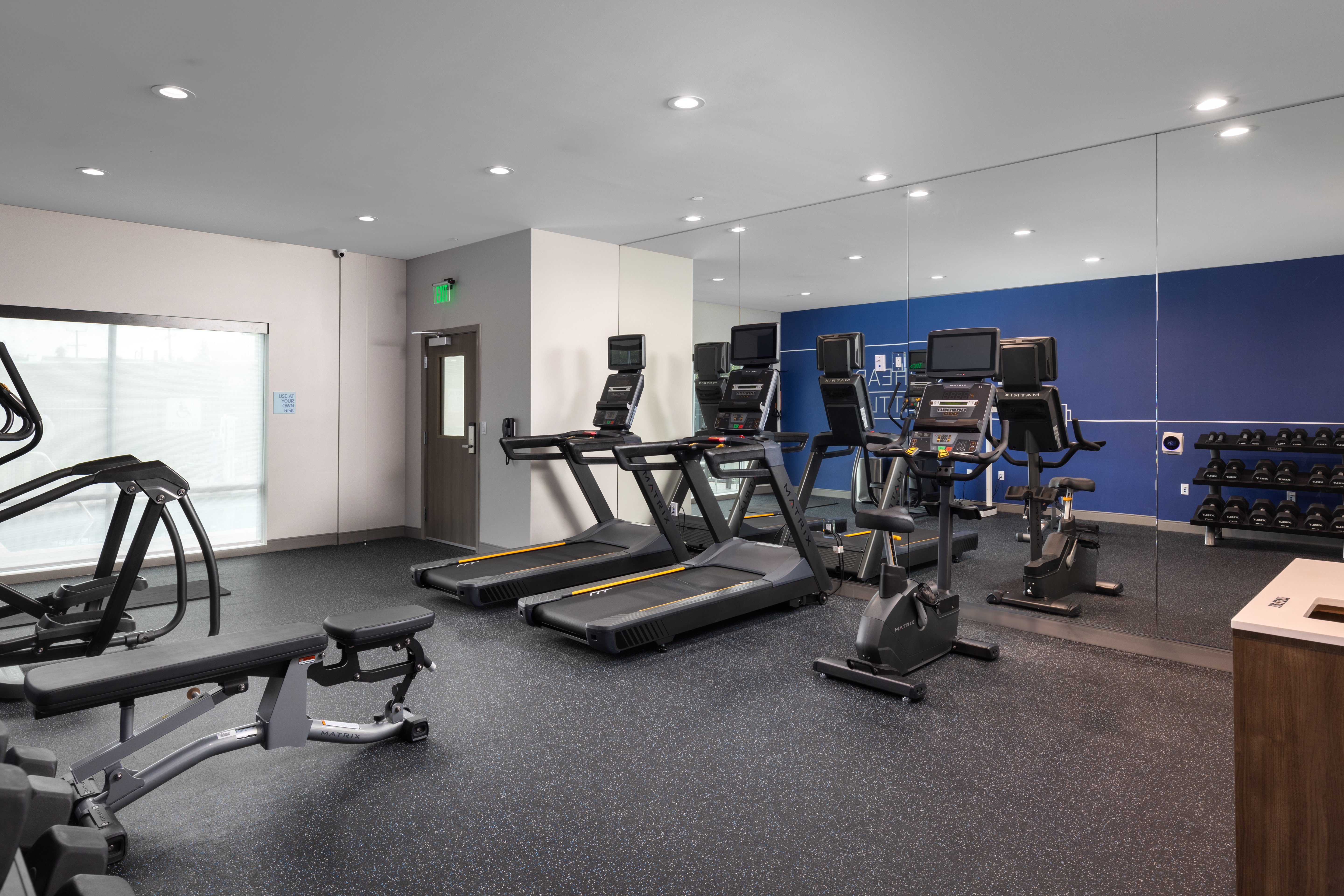 holiday inn express and suites hawaiian gardens an ihg hotel