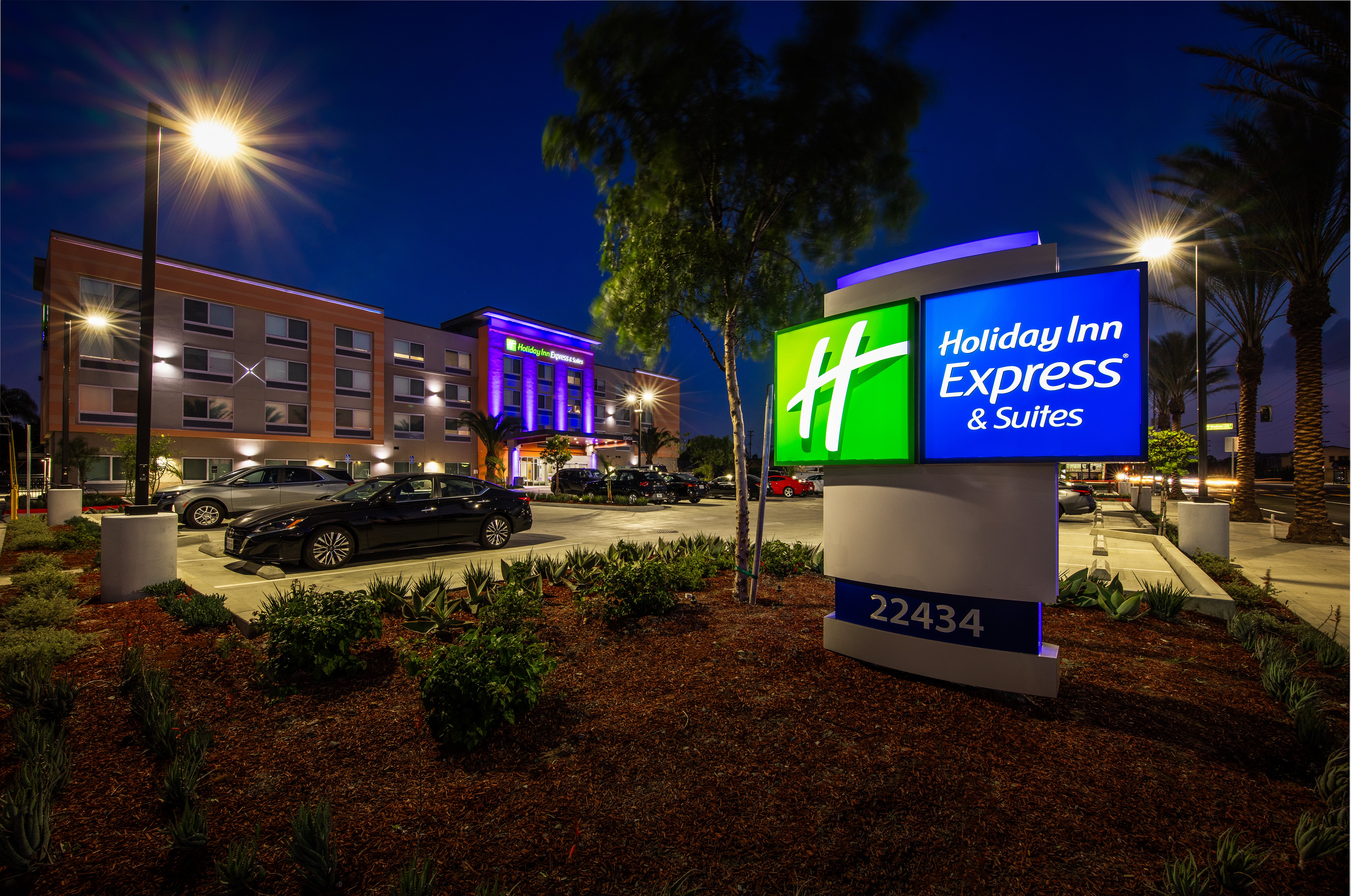holiday inn express and suites hawaiian gardens an ihg hotel