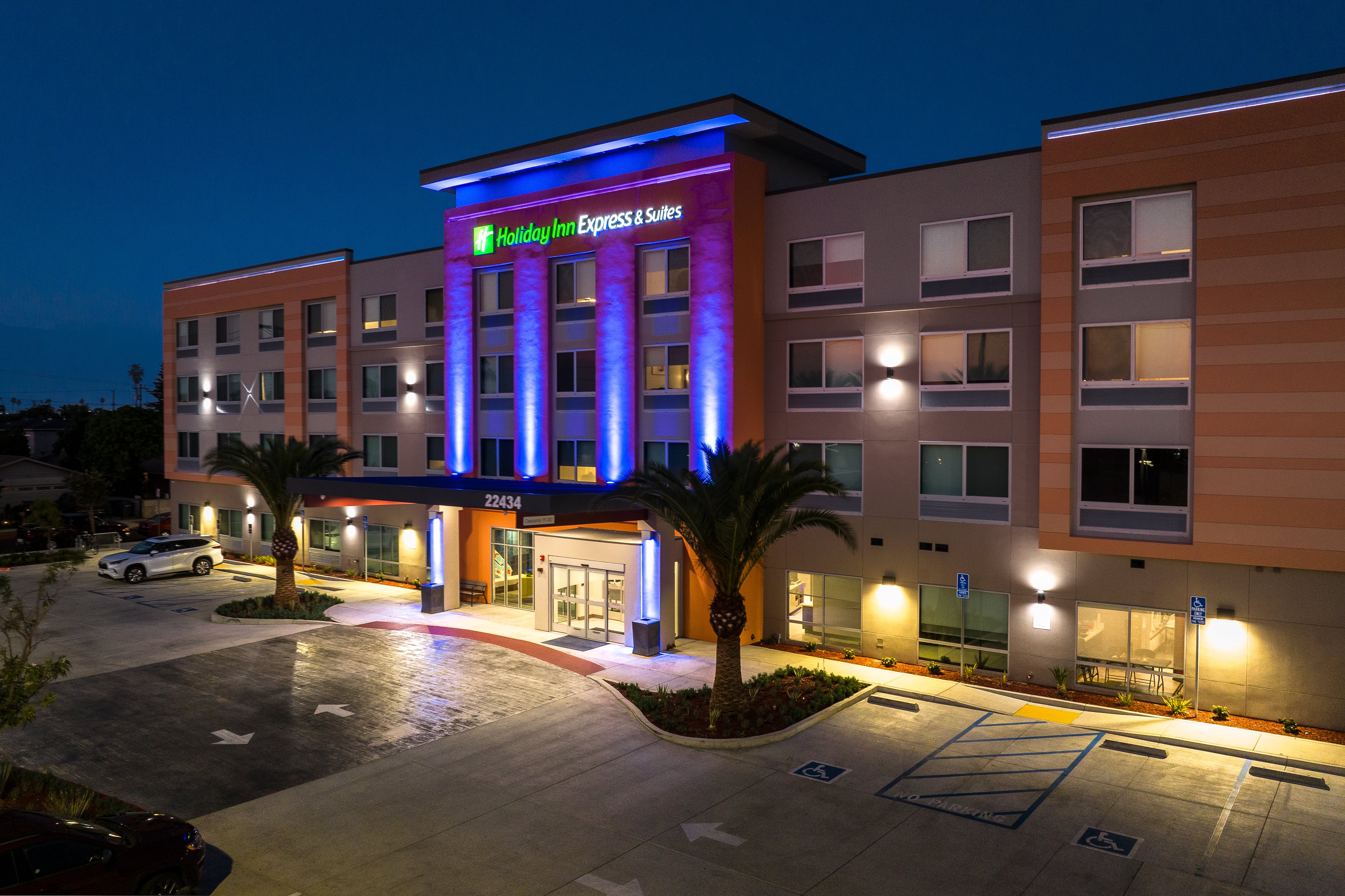 holiday inn express and suites hawaiian gardens an ihg hotel