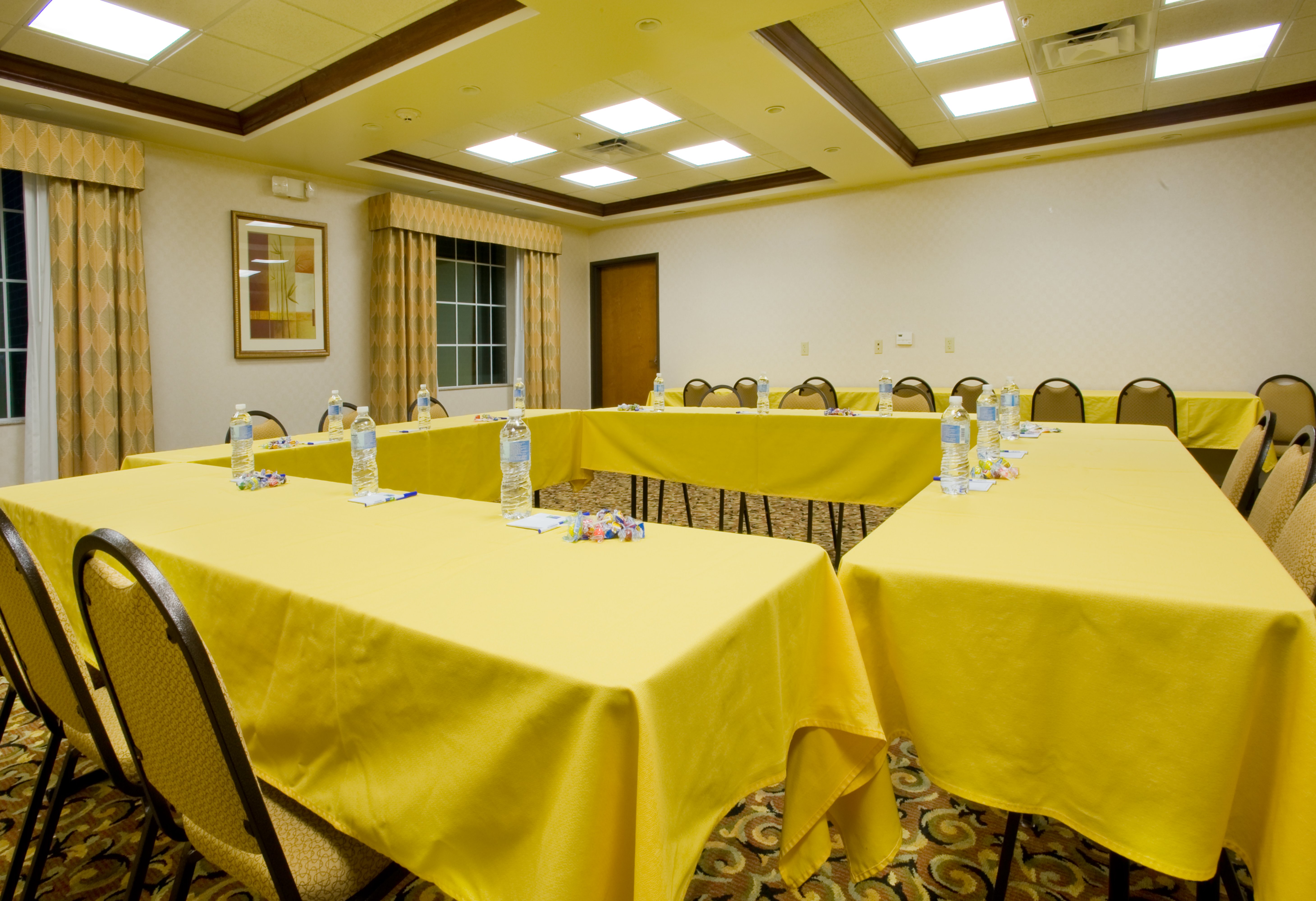 holiday inn express and suites levelland by ihg