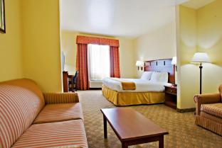 holiday inn express and suites levelland by ihg