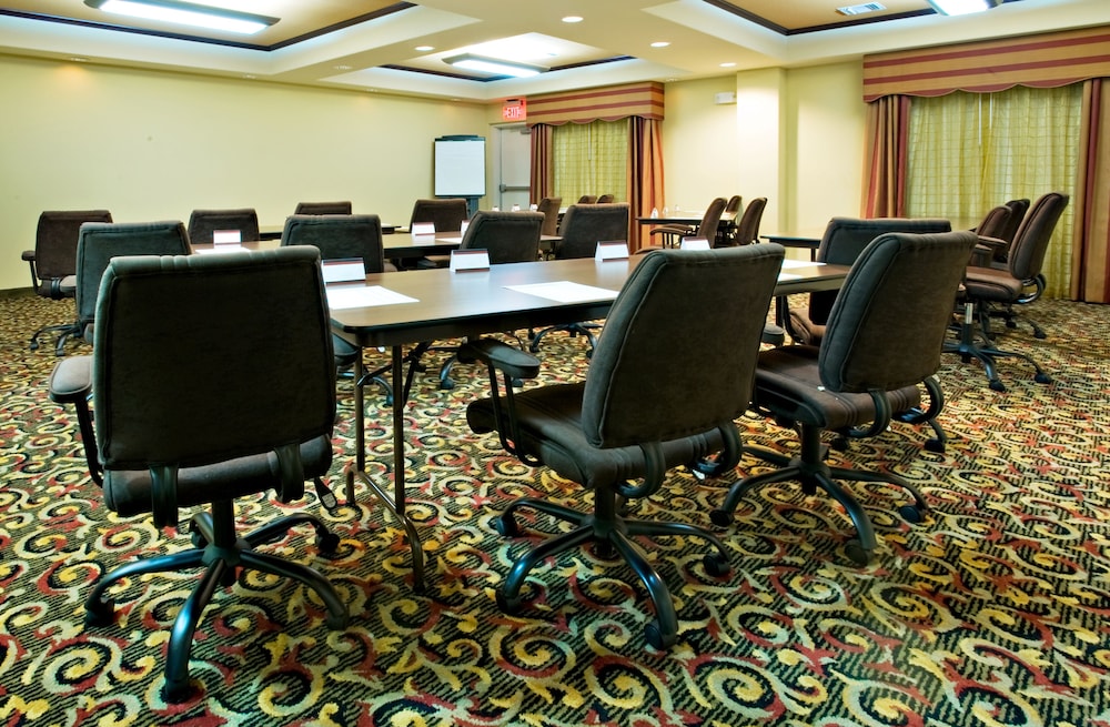 holiday inn express and suites east amarillo by ihg
