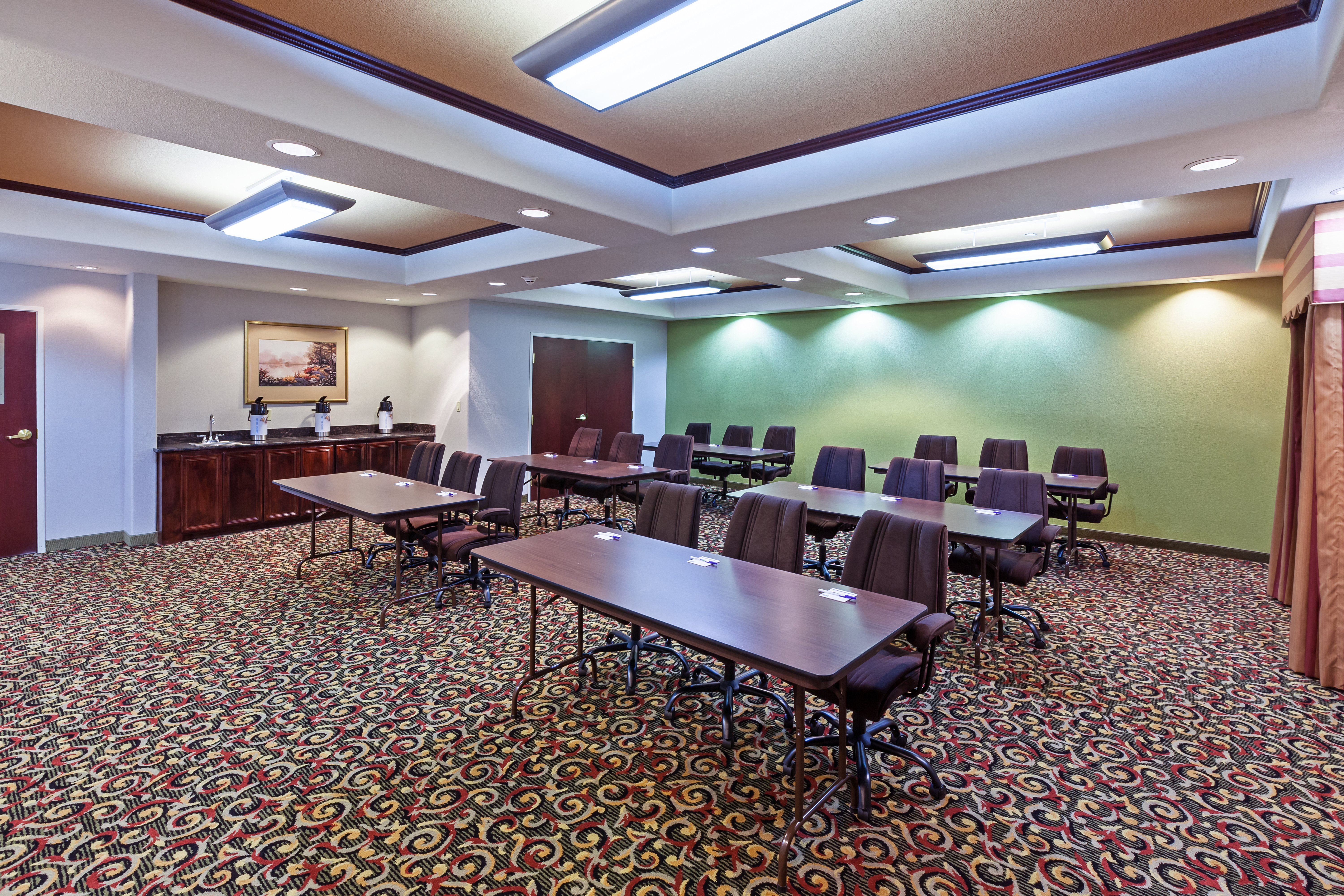 holiday inn express and suites east amarillo by ihg