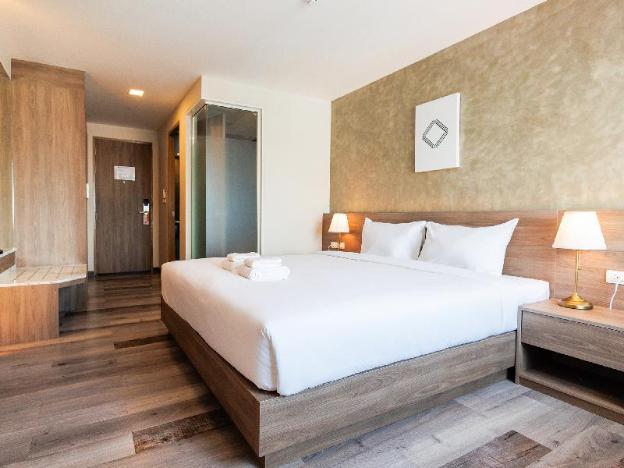 b2 khon kaen premier hotel