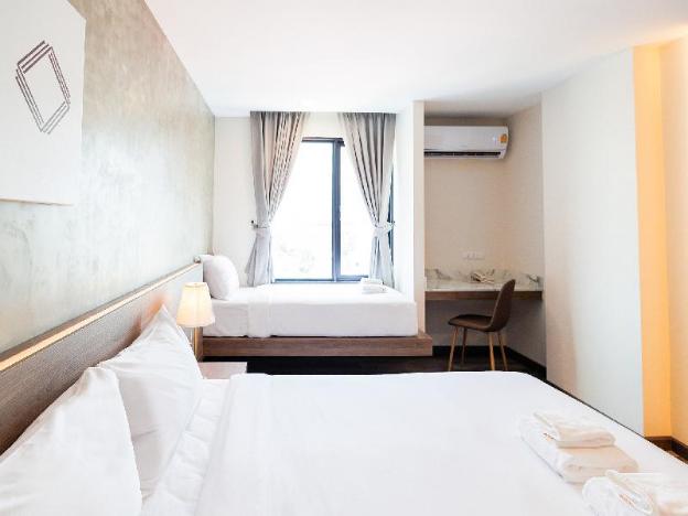 b2 khon kaen premier hotel