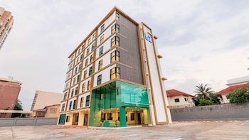 b2 khon kaen premier hotel