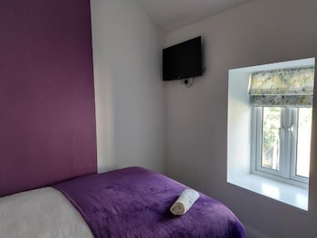 6 eyre square lane