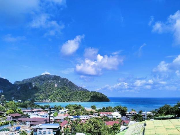 blue view house phi phi