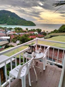 blue view house phi phi