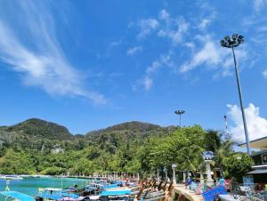 blue view house phi phi