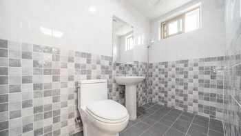 tongyoung sandeulhae healling pension