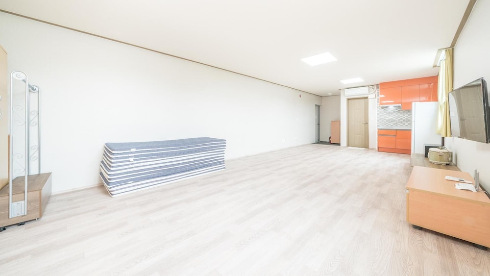 tongyoung sandeulhae healling pension