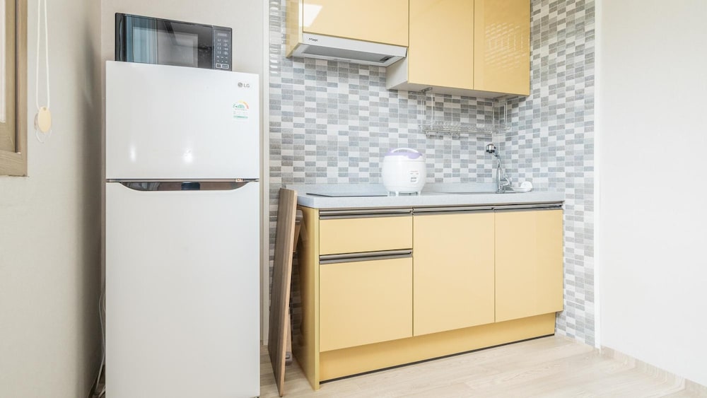 tongyoung sandeulhae healling pension