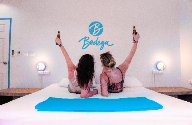 bodega pool party koh phangan