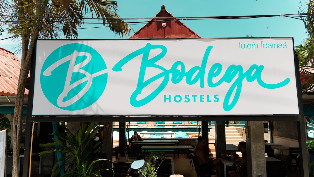 bodega pool party koh phangan