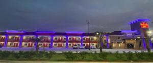 Palace Inn-Arcola,,2.5 star