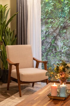 holt boutique 2br puente viejo residencial