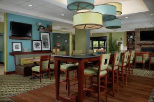 hampton inn bermuda run