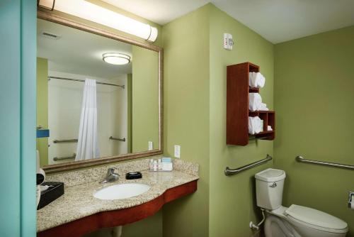 hampton inn bermuda run