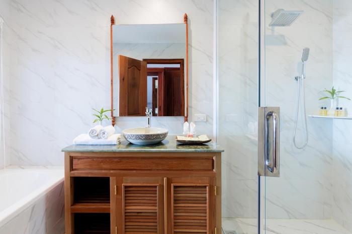 two seasons siem reap hotel