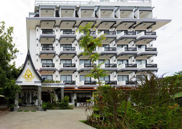 two seasons siem reap hotel